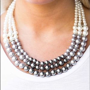 Multi color pearls necklace